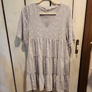 Entro Soft Gray Tiered Star Dress Size Small